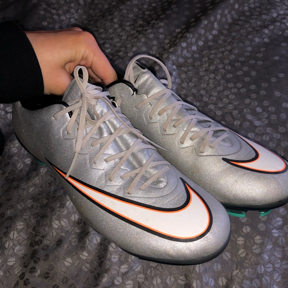 nike CR7 soccer cleats